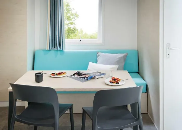 Кемпинг Domaine Mon Calme Пирьяк-Сюр-Мер